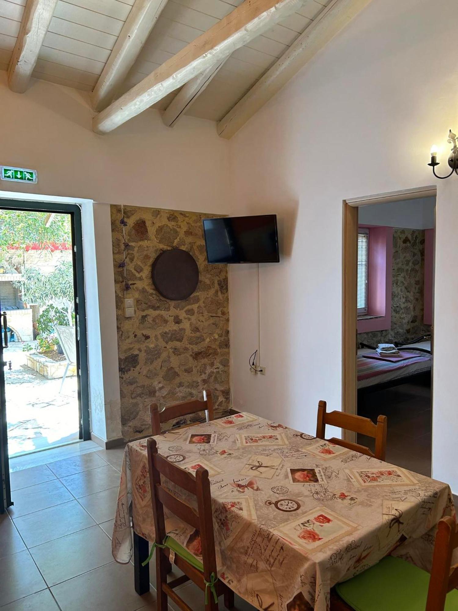 Sofia Apartments Paralia Irion Екстер'єр фото